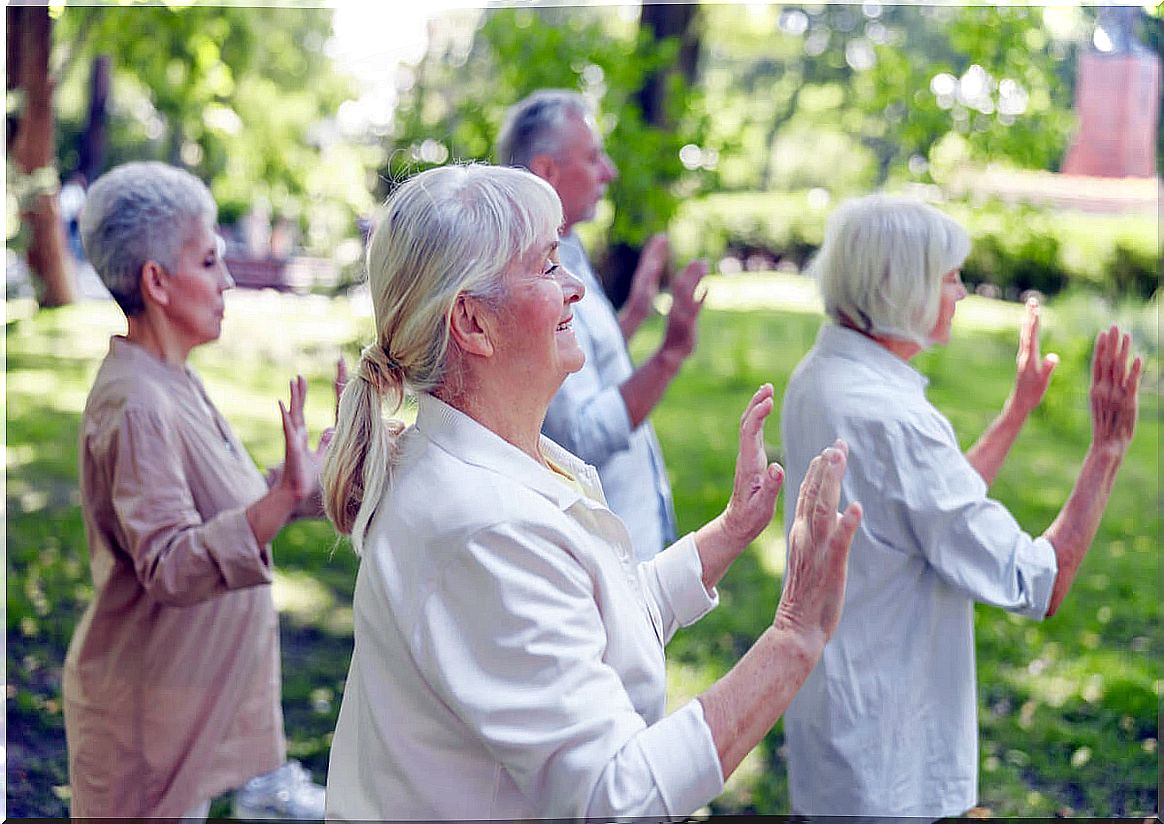 People doing Qi jong