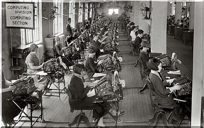 workers in the experiment on the Hawthorne Effect